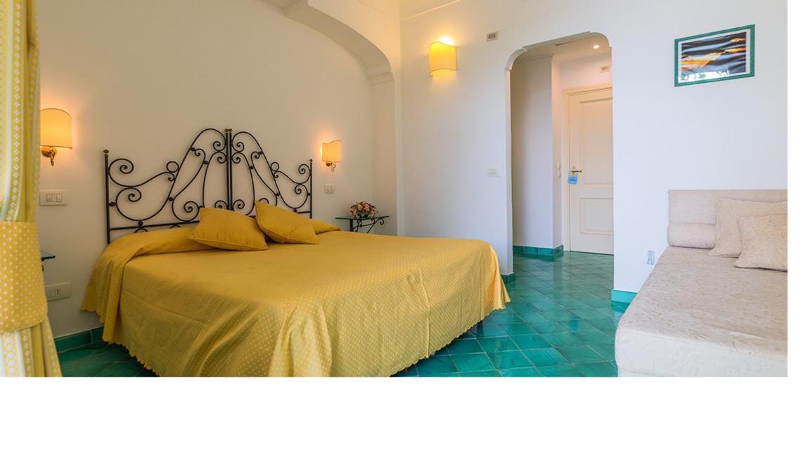 Bacio Del Sole B&B โปซิตาโน ภายนอก รูปภาพ