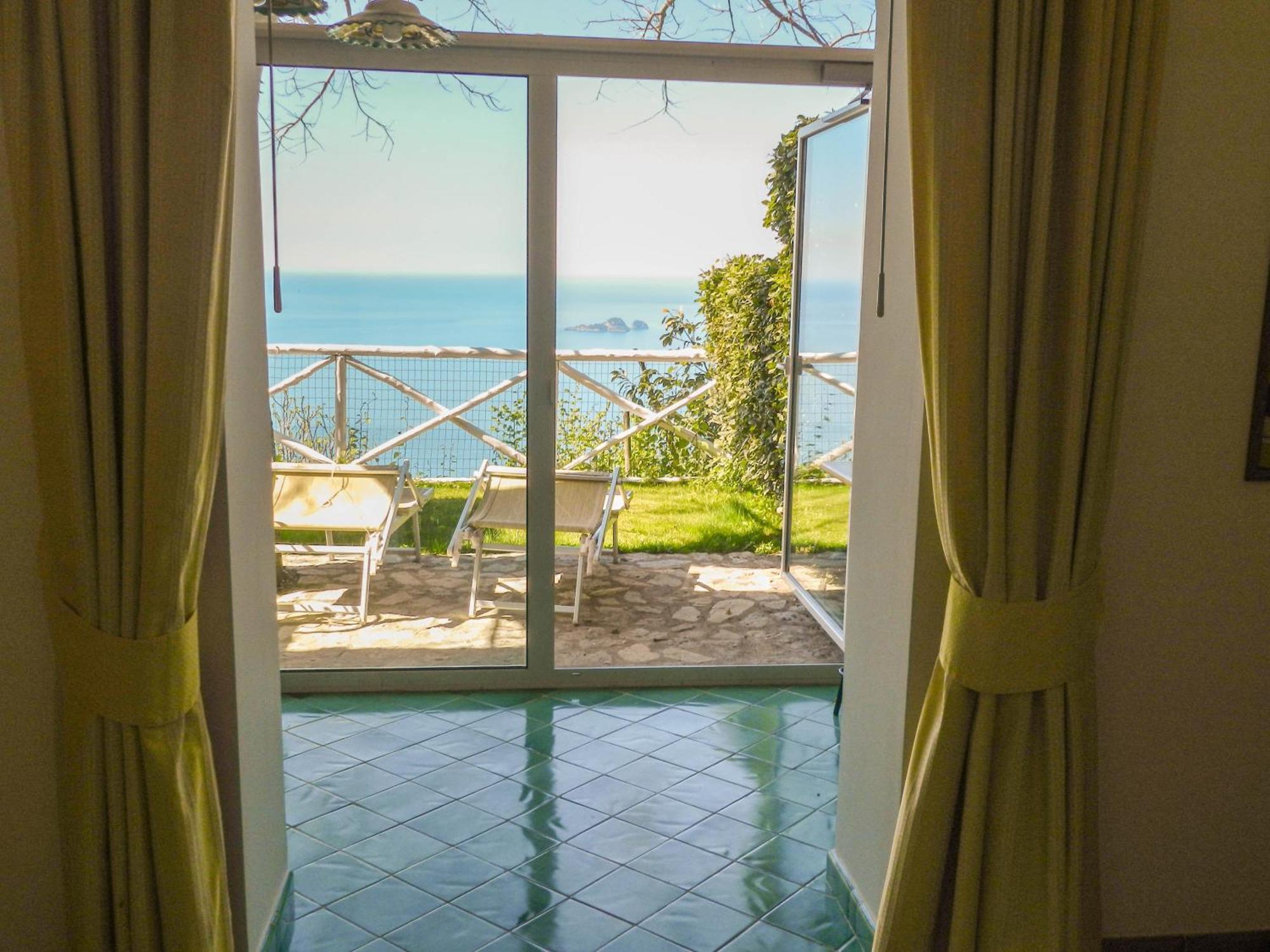 Bacio Del Sole B&B โปซิตาโน ภายนอก รูปภาพ
