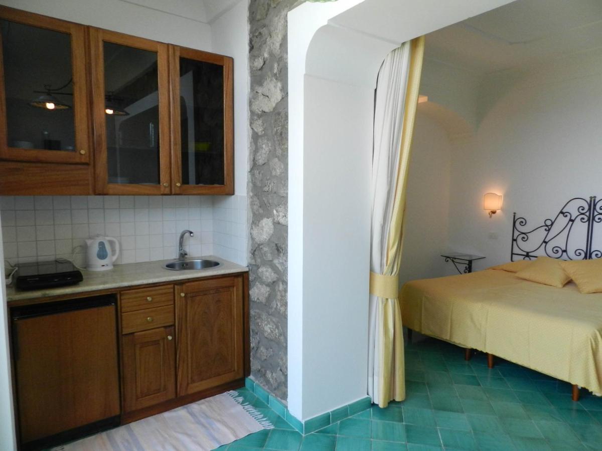 Bacio Del Sole B&B โปซิตาโน ภายนอก รูปภาพ